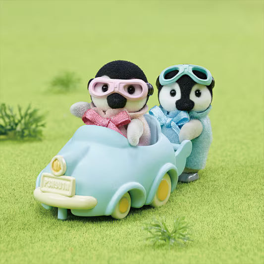 CC2063 - BL PENGUIN BABY RIDE N PL CALICO CRITTERS